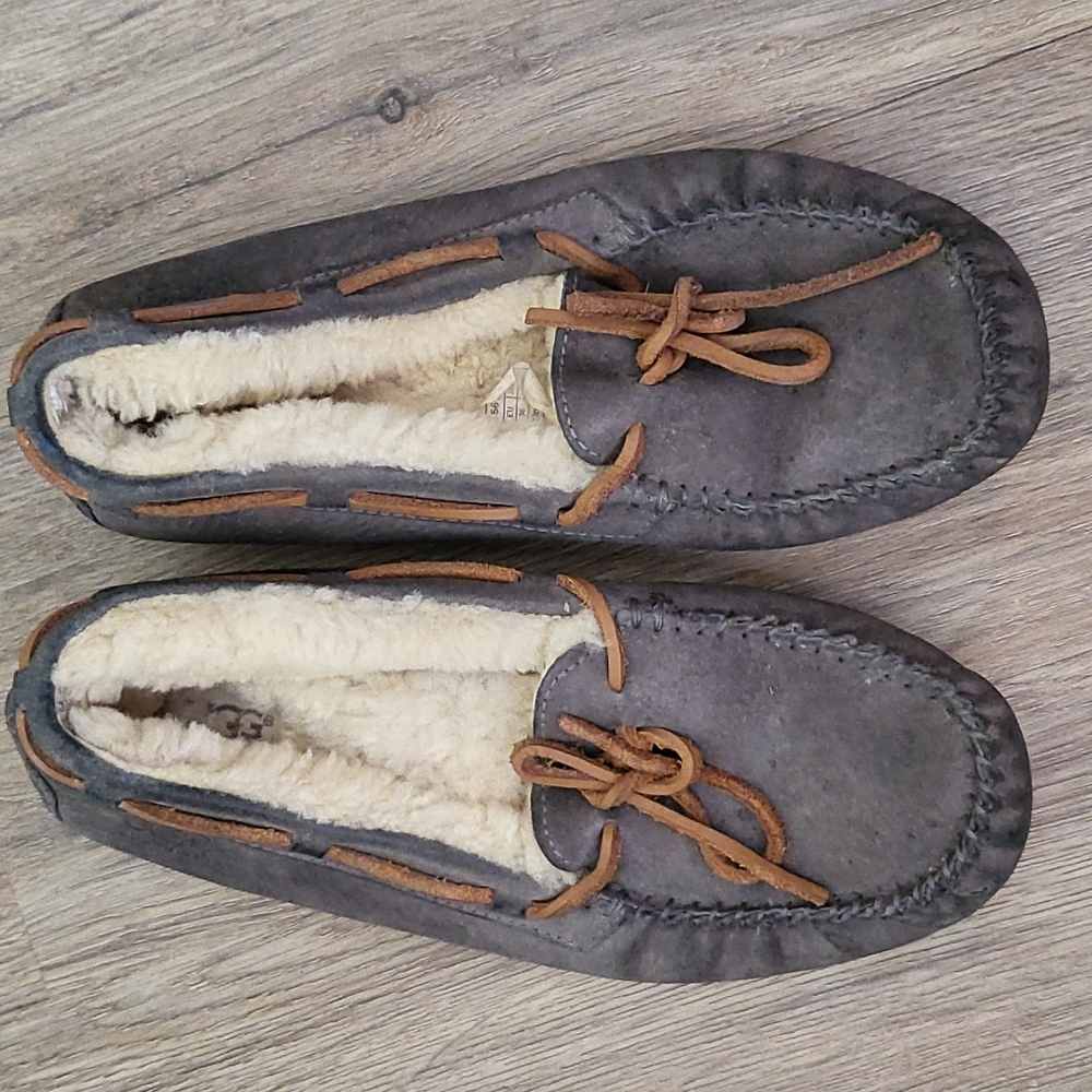 UGG Australia